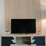 Apartment La Jungle Urbaine Avec Garage Prive & Climatisation Perpignan